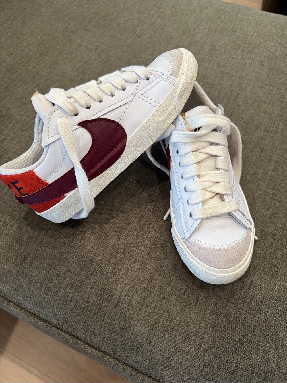 Womens White Nike Sneakers with Burgundy Accent